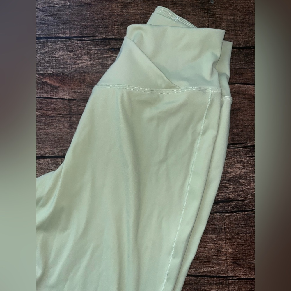 Flare leggings size small